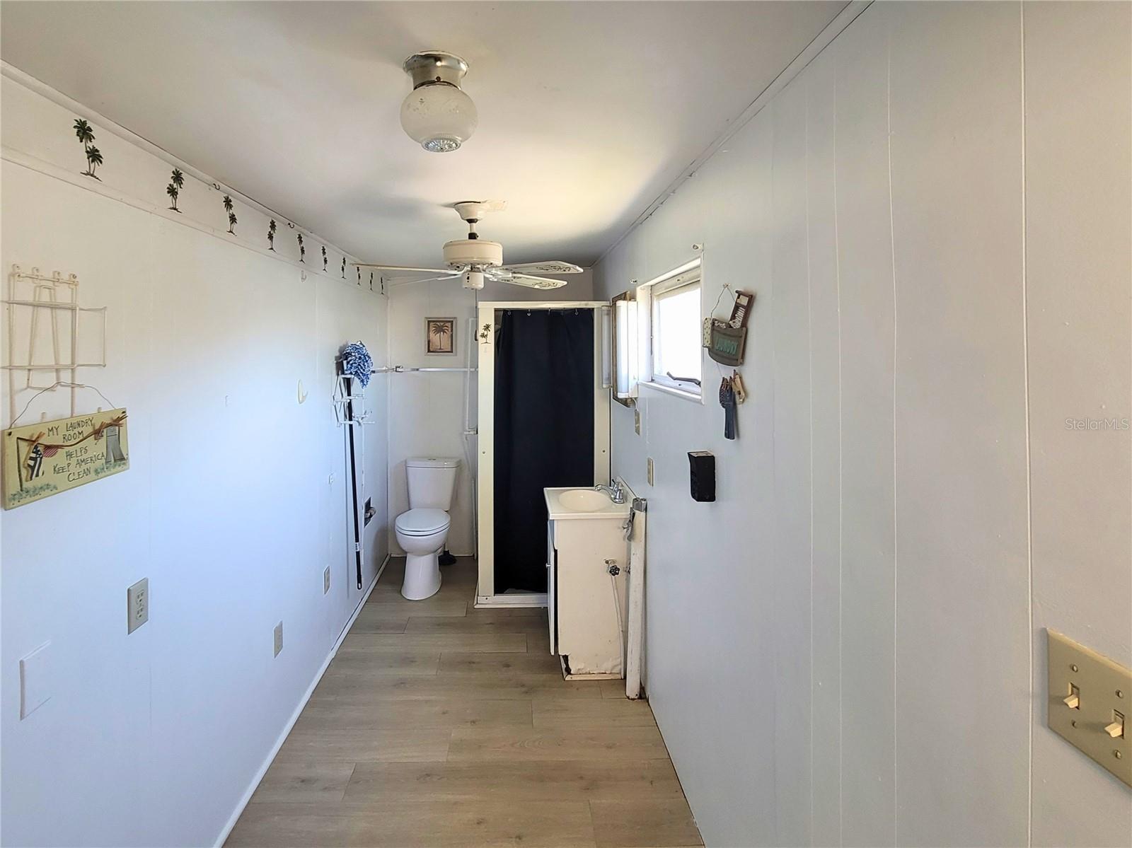 Image 15 of 20 For 522 49th Avenue W