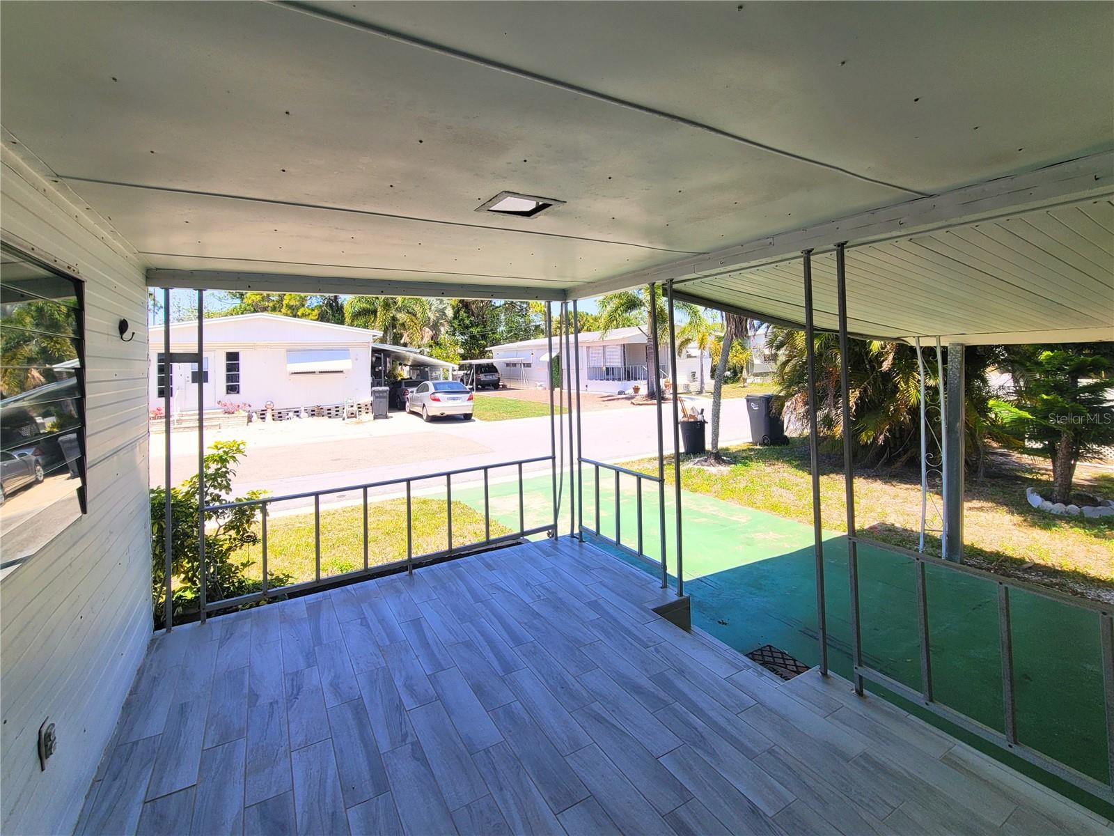 Image 5 of 20 For 522 49th Avenue W