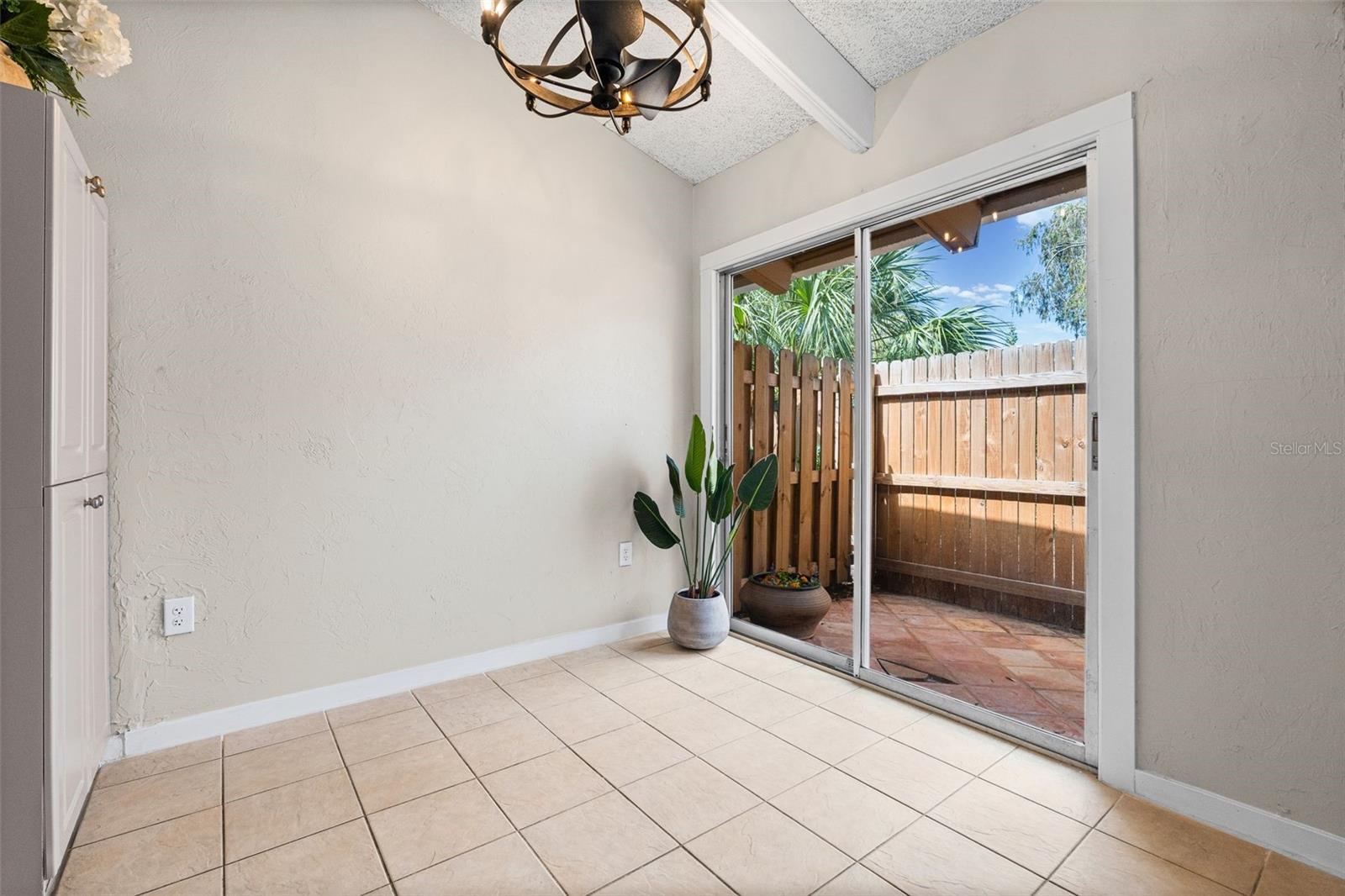 Image 8 of 22 For 500 Jefferson Avenue H1