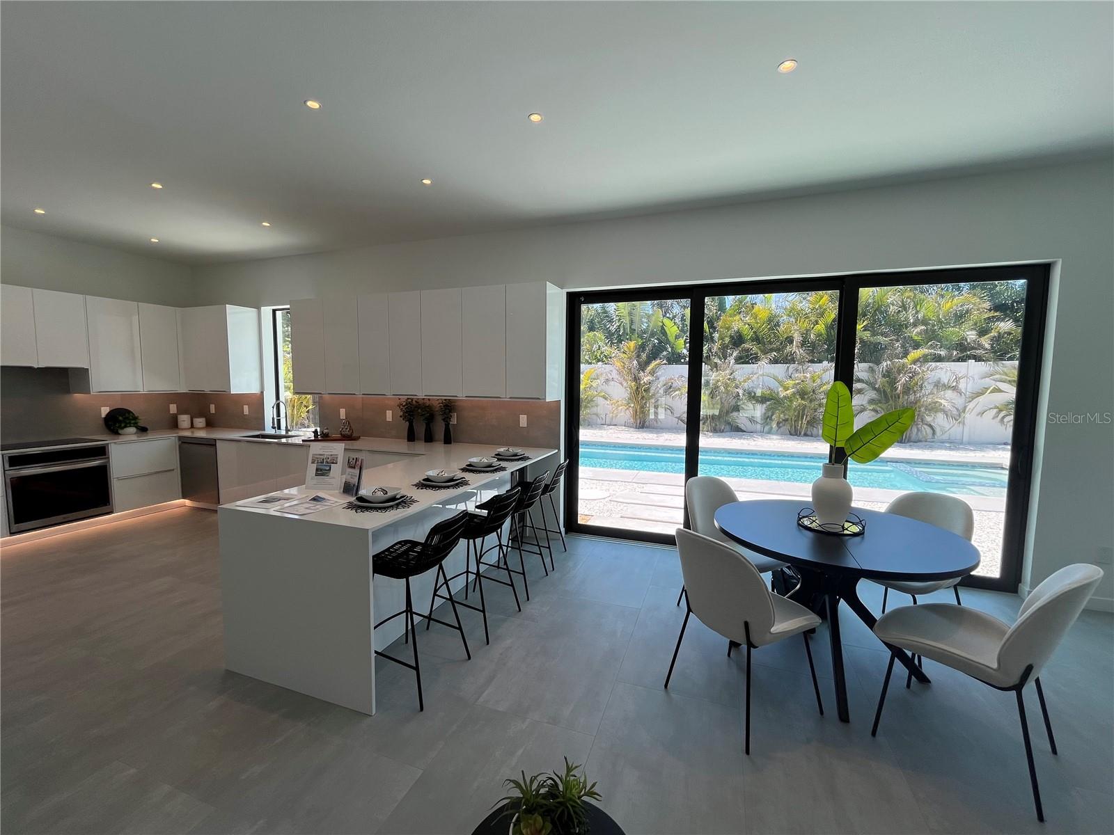 Image 12 of 51 For 2306 Valencia Drive