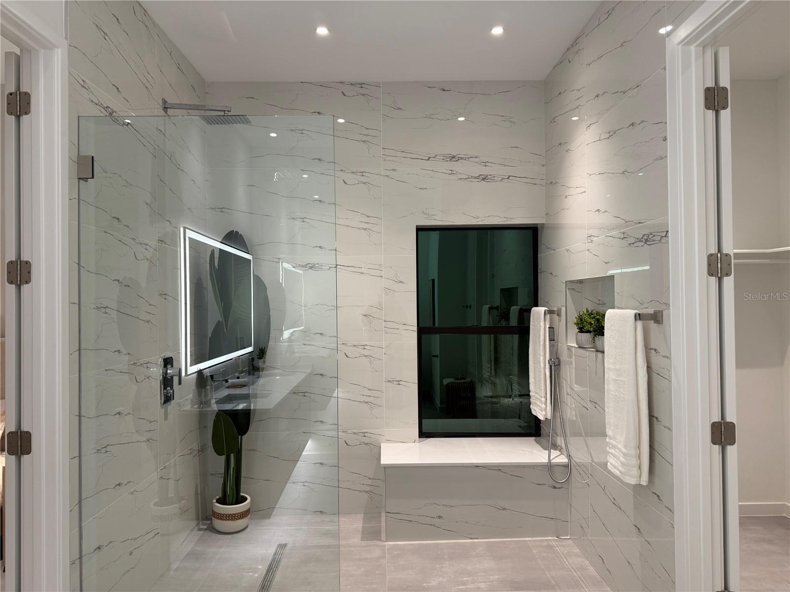 Image 22 of 51 For 2306 Valencia Drive