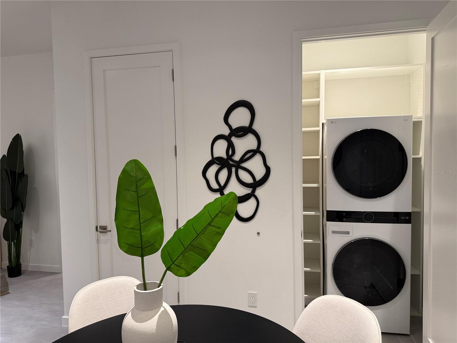 Image 25 of 51 For 2306 Valencia Drive