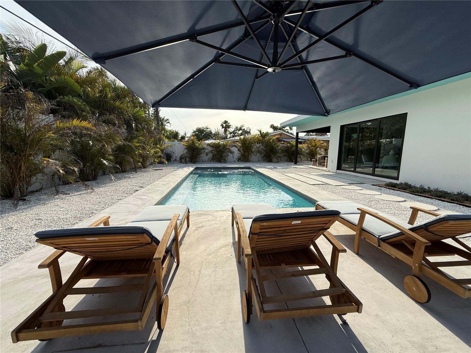 Image 3 of 51 For 2306 Valencia Drive