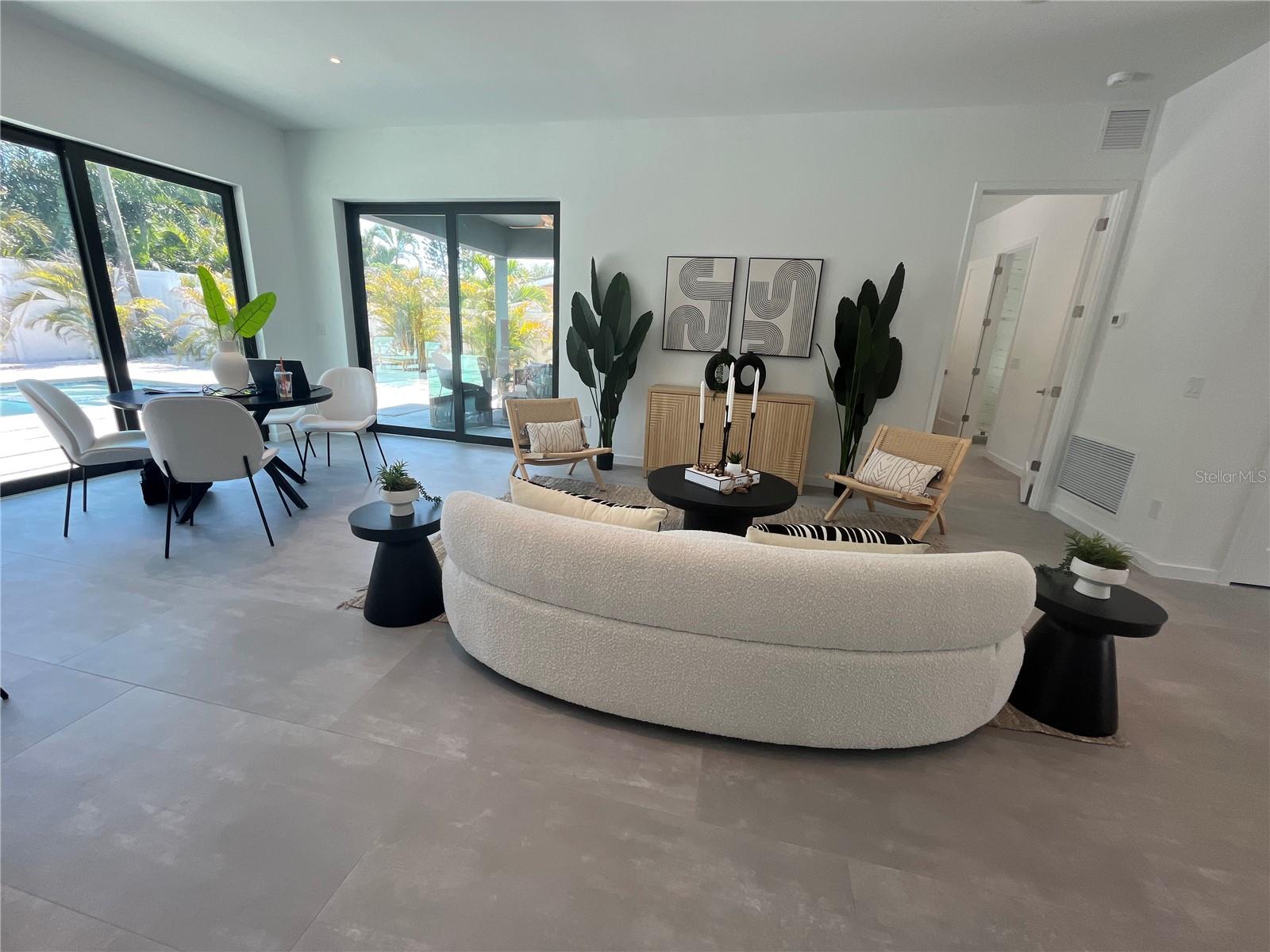 Image 39 of 51 For 2306 Valencia Drive