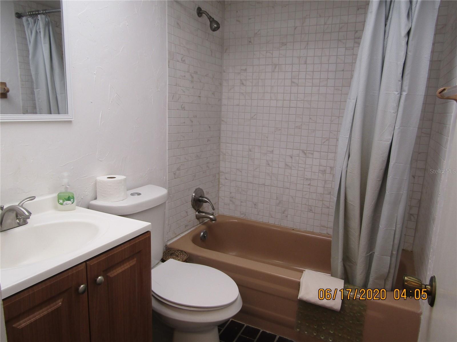 Listing photo id 9 for 3553 Longmeadow  27