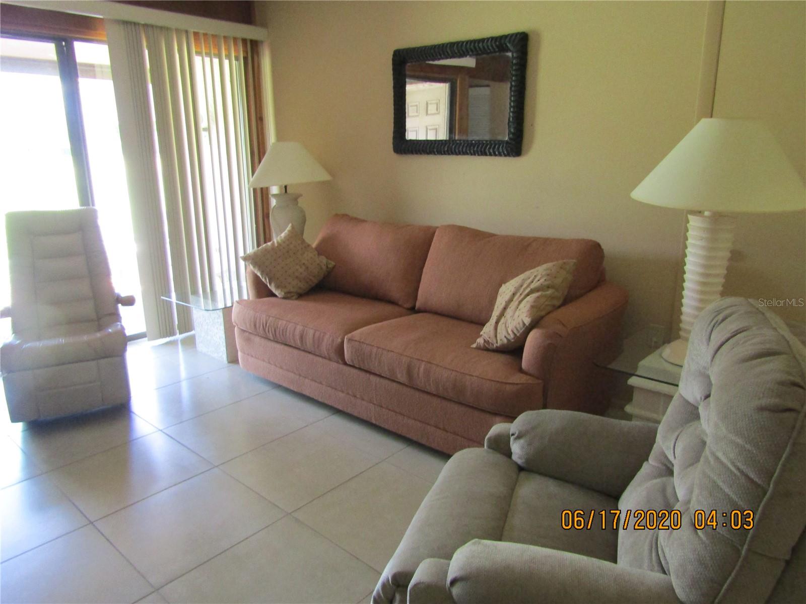 Listing photo id 4 for 3553 Longmeadow  27