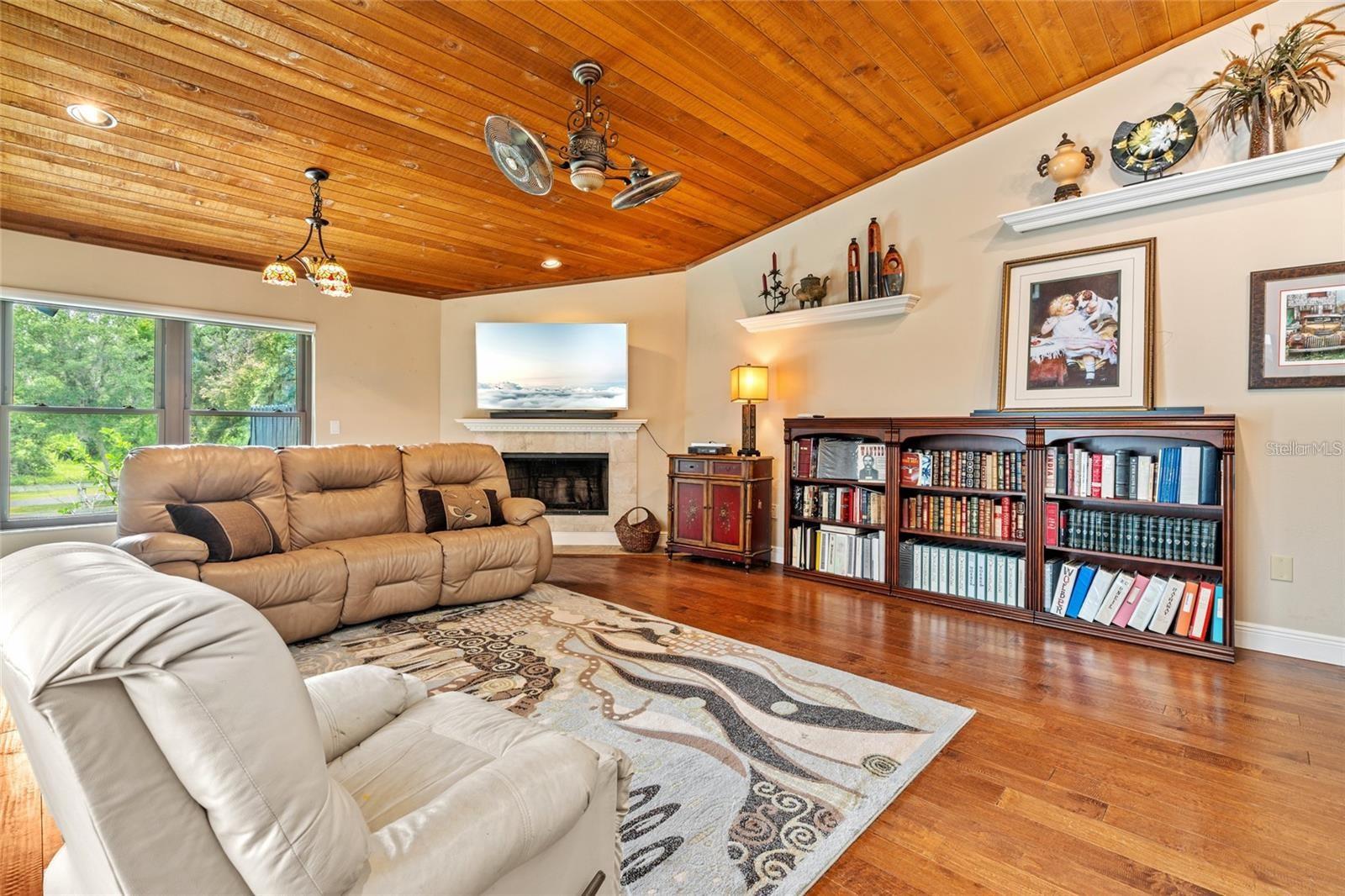 Image 10 of 92 For 140 Cowpen Lane