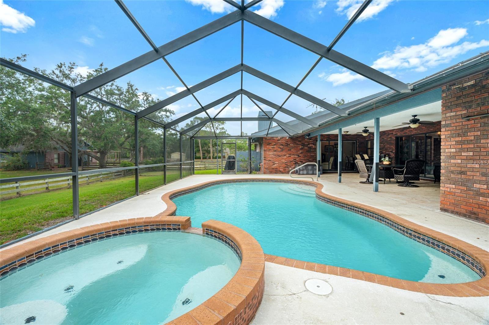 Image 4 of 92 For 140 Cowpen Lane