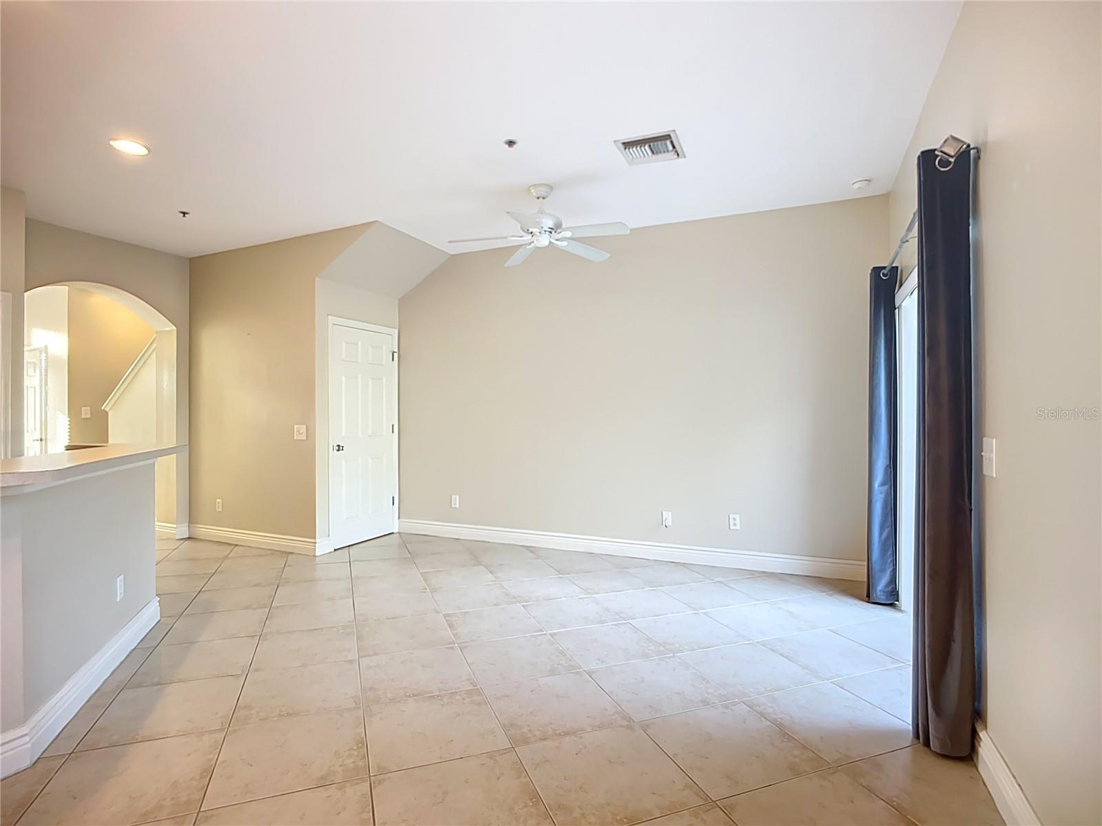 Image 14 of 44 For 3884 Deberry Drive