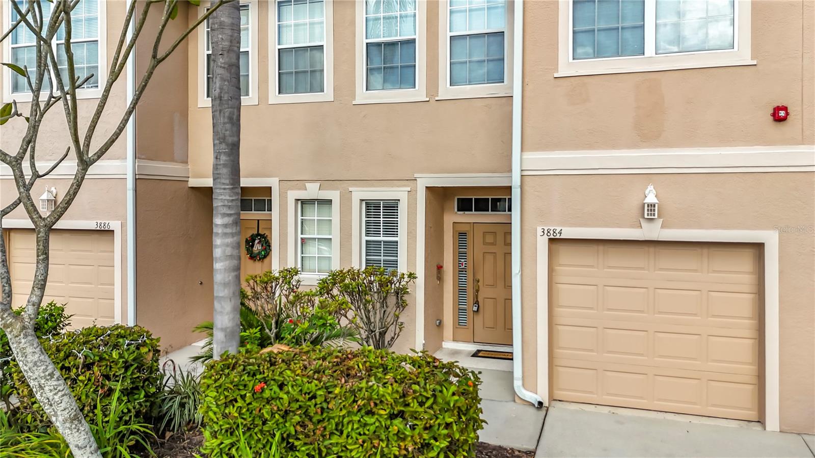 Image 3 of 44 For 3884 Deberry Drive