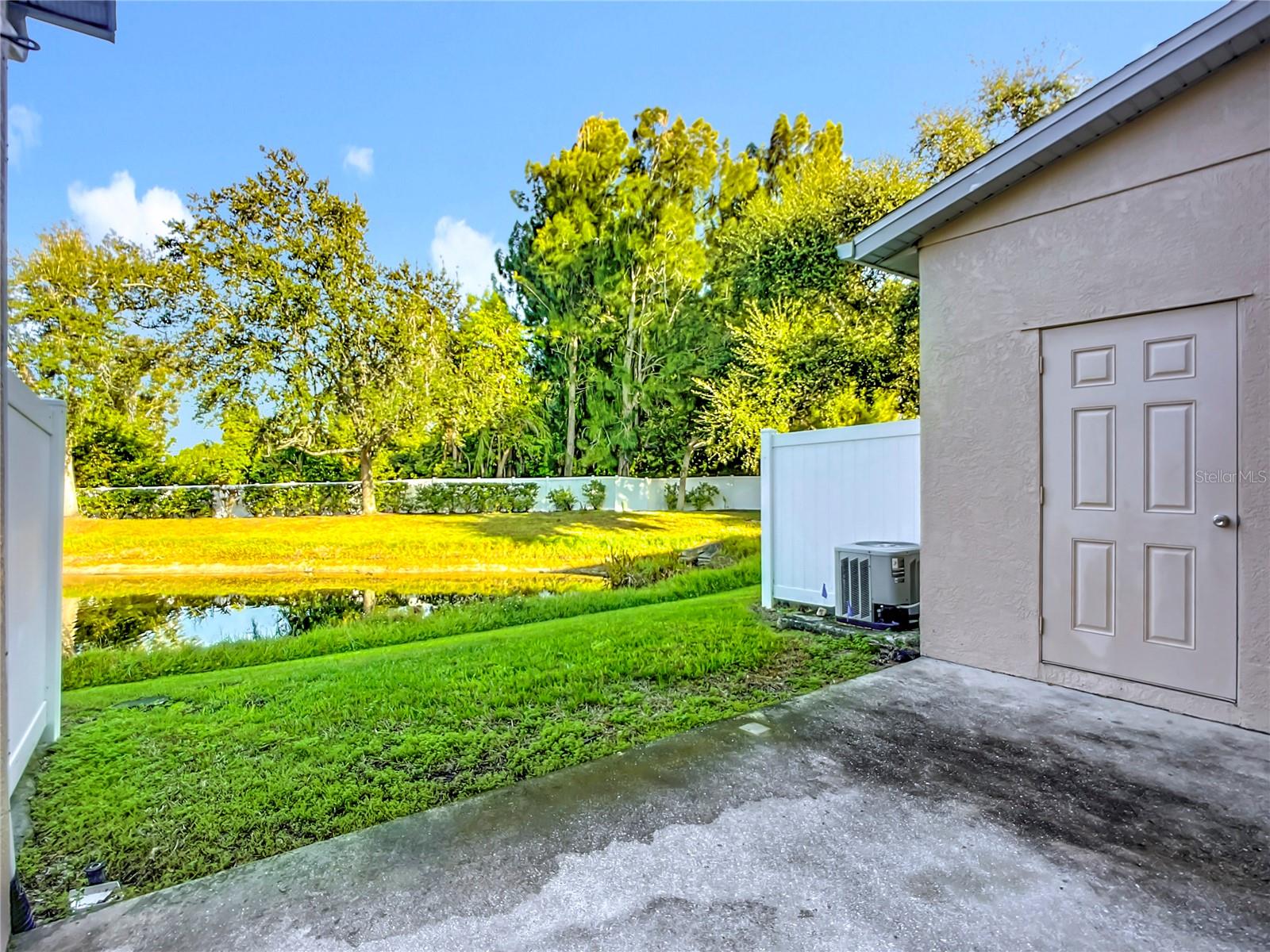 Image 37 of 44 For 3884 Deberry Drive
