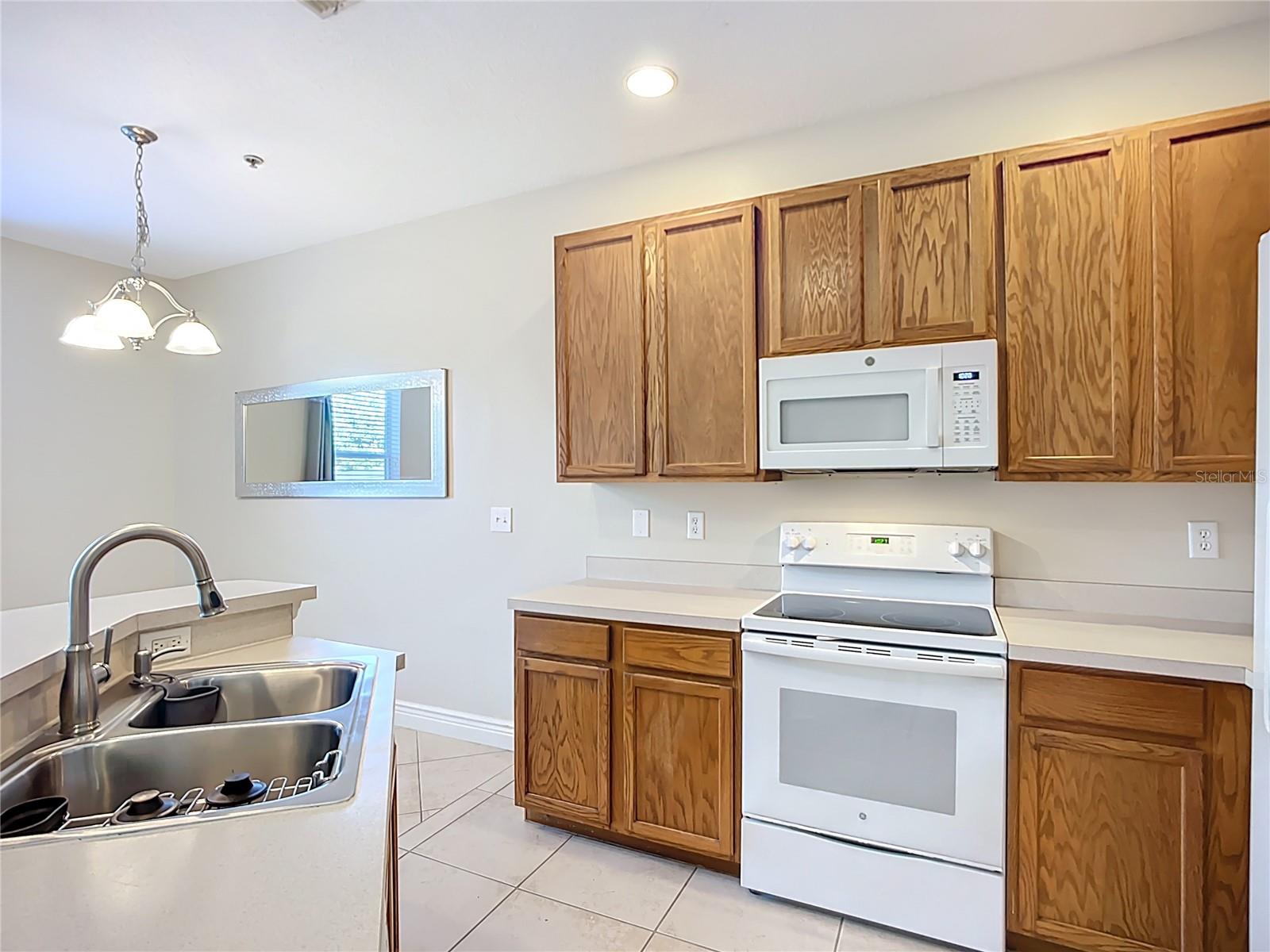 Image 8 of 44 For 3884 Deberry Drive