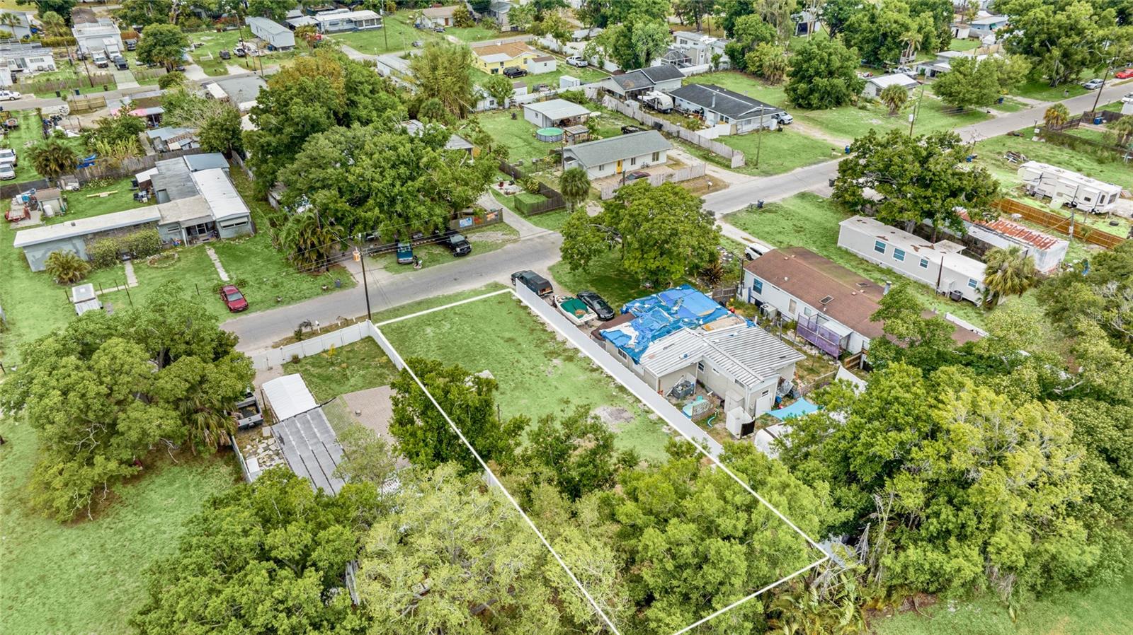 Image 5 of 12 For 4961 Victoria Avenue