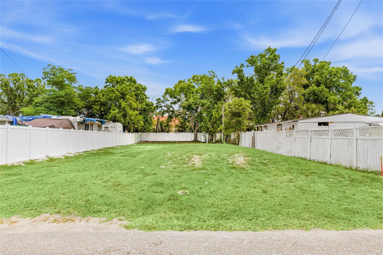 Image 8 of 12 For 4961 Victoria Avenue