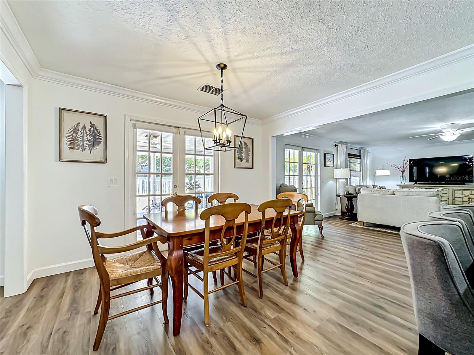 Image 23 of 94 For 7306 16th Avenue Nw