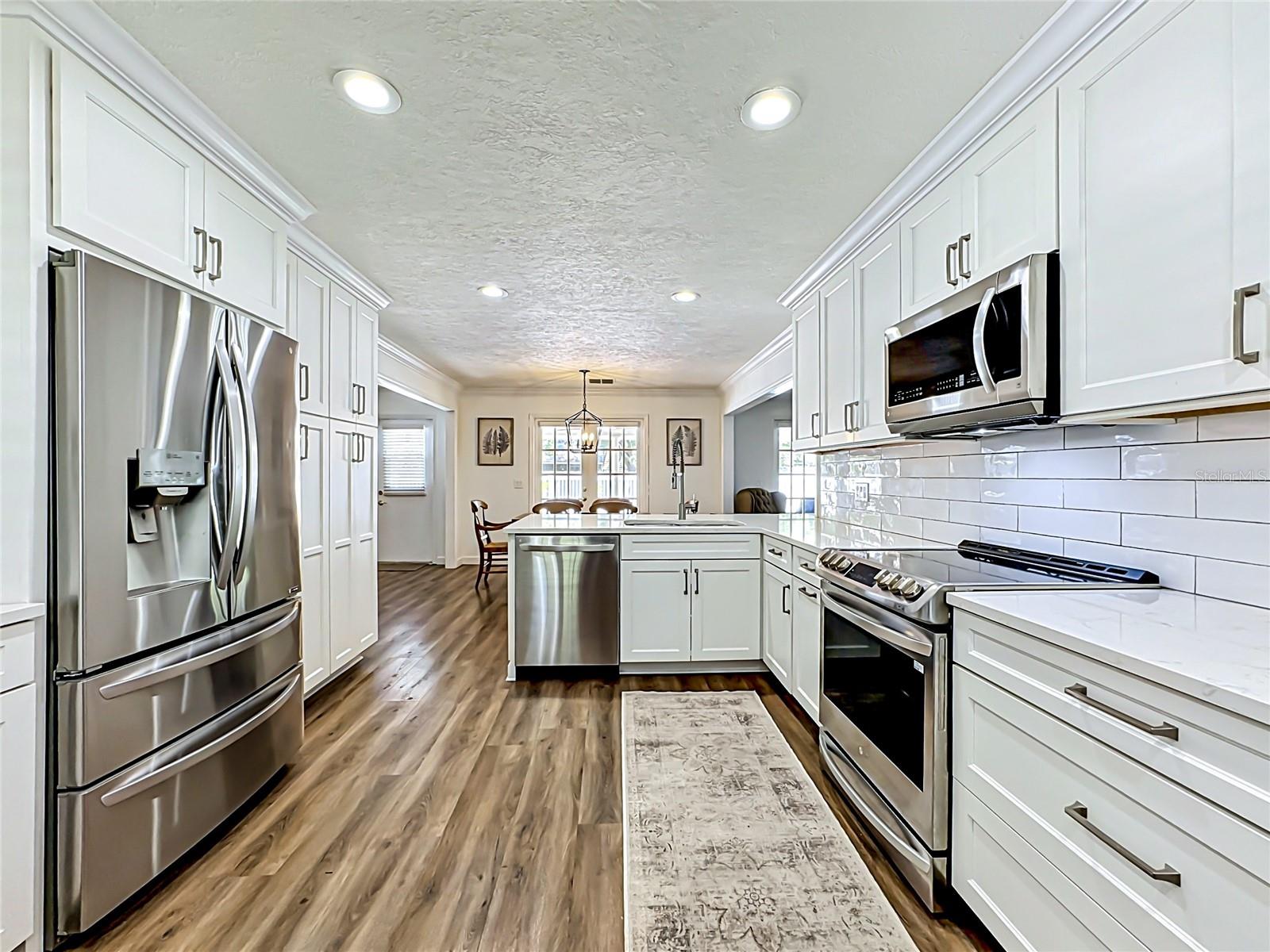 Image 31 of 94 For 7306 16th Avenue Nw