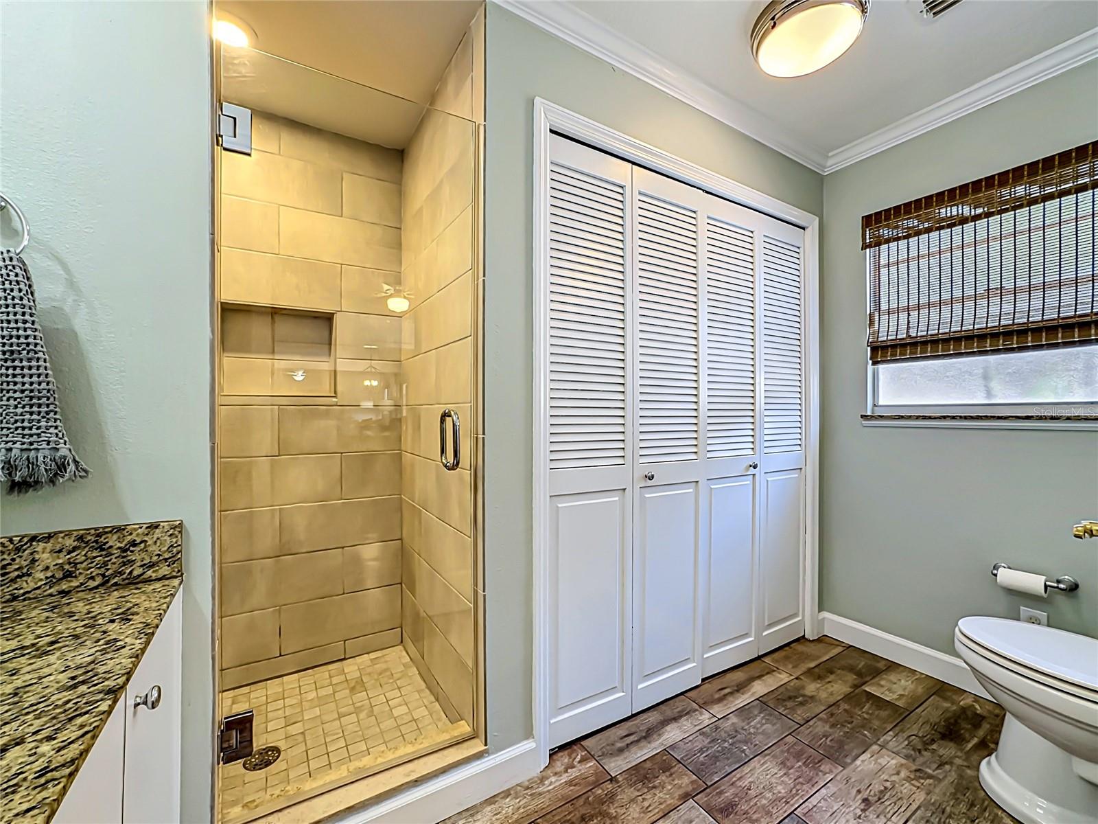 Image 37 of 94 For 7306 16th Avenue Nw