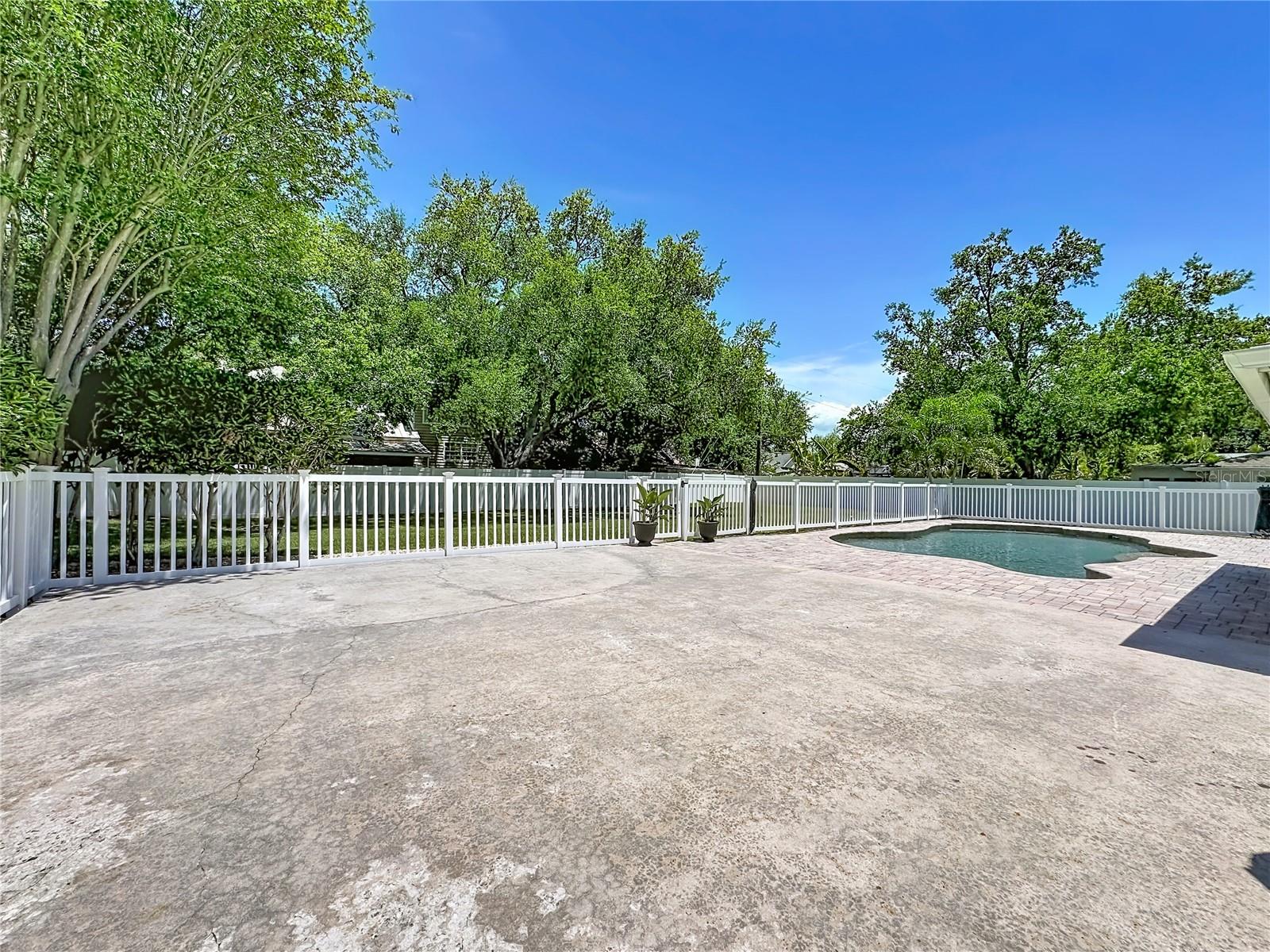 Image 63 of 94 For 7306 16th Avenue Nw
