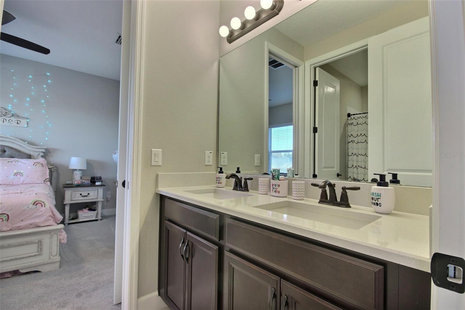 Image 56 of 99 For 10563 Piedra Dr