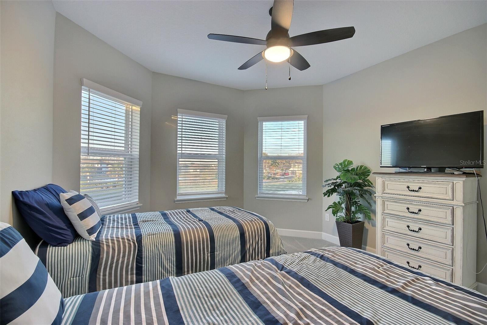 Image 79 of 99 For 10563 Piedra Dr