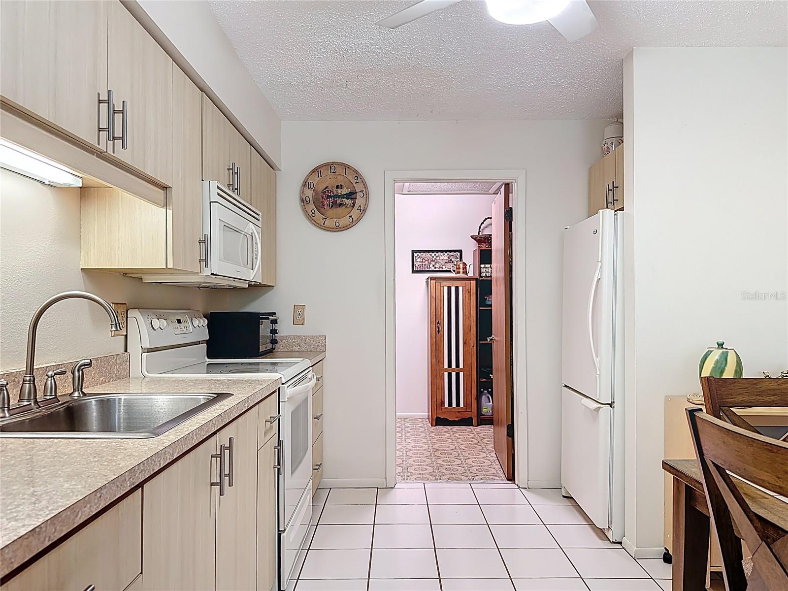 Image 10 of 50 For 4229 66th Street Circle W 4229