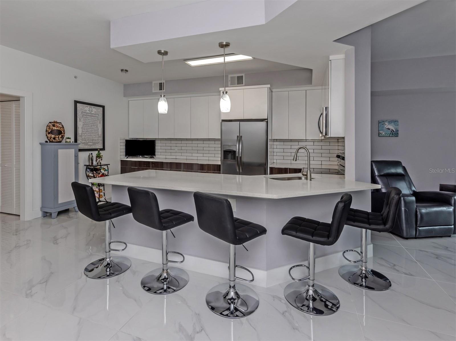 Image 6 of 40 For 200 Gardens Edge Drive 212