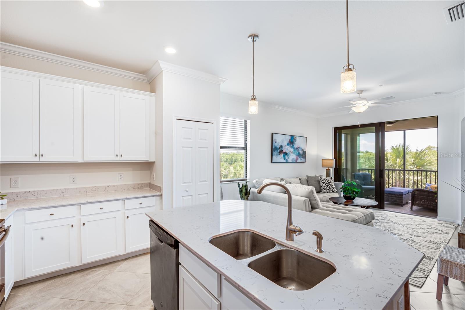 Image 13 of 50 For 17724 Gawthrop Drive 301