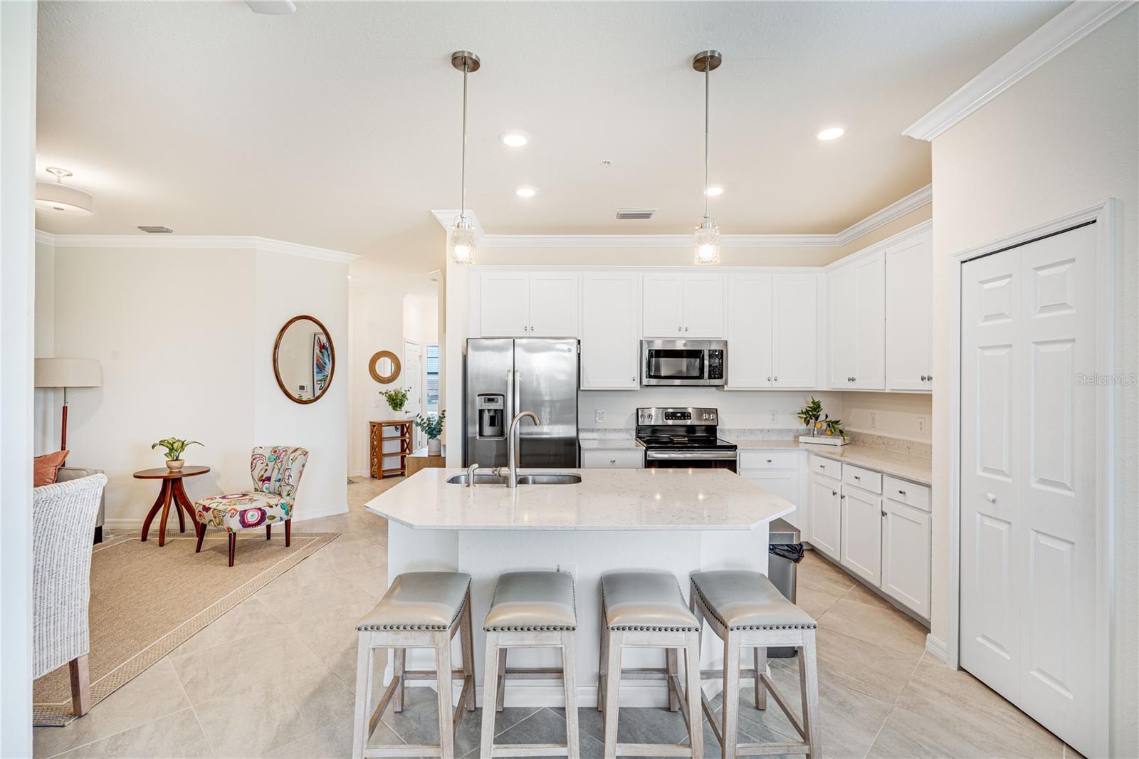 Image 14 of 50 For 17724 Gawthrop Drive 301