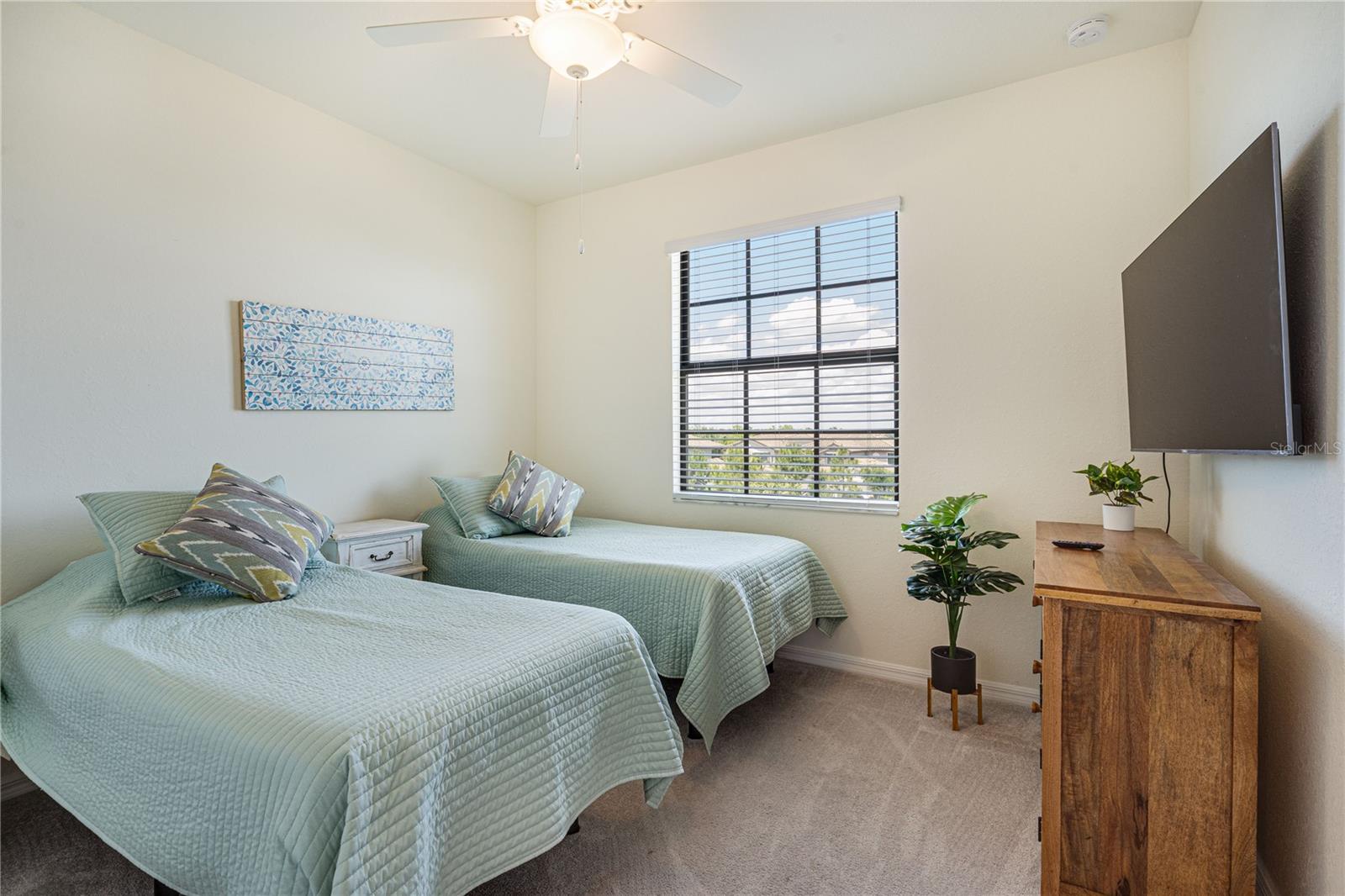 Image 31 of 50 For 17724 Gawthrop Drive 301