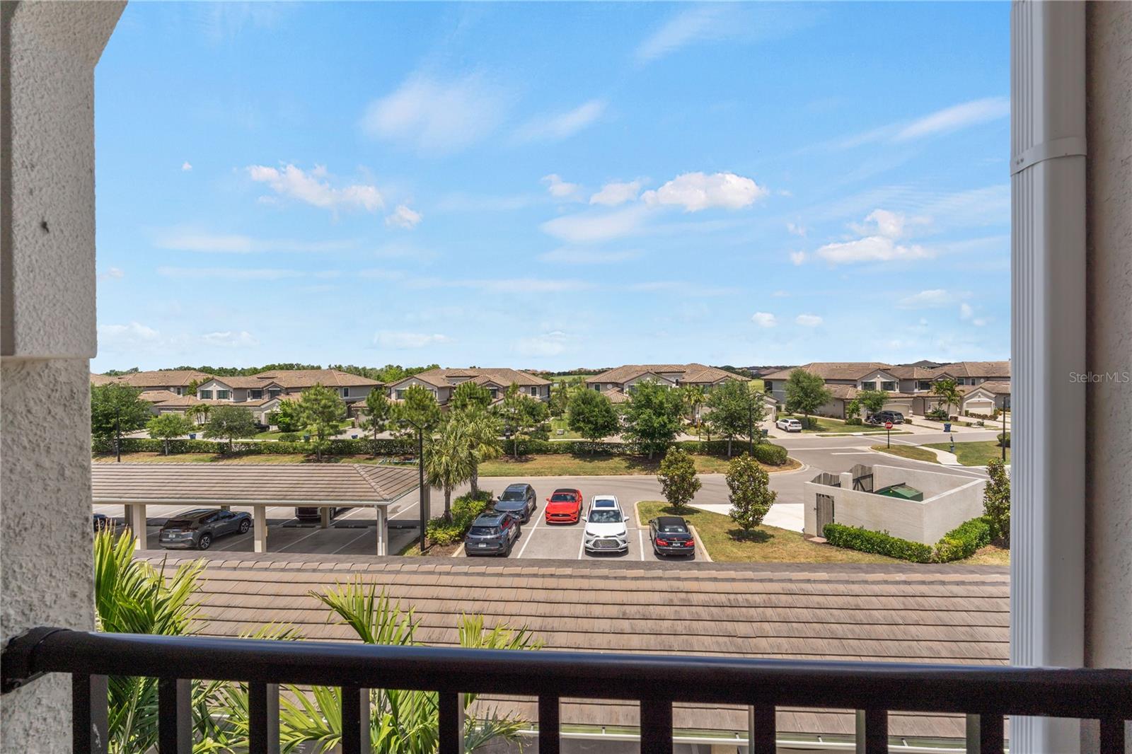 Image 37 of 50 For 17724 Gawthrop Drive 301