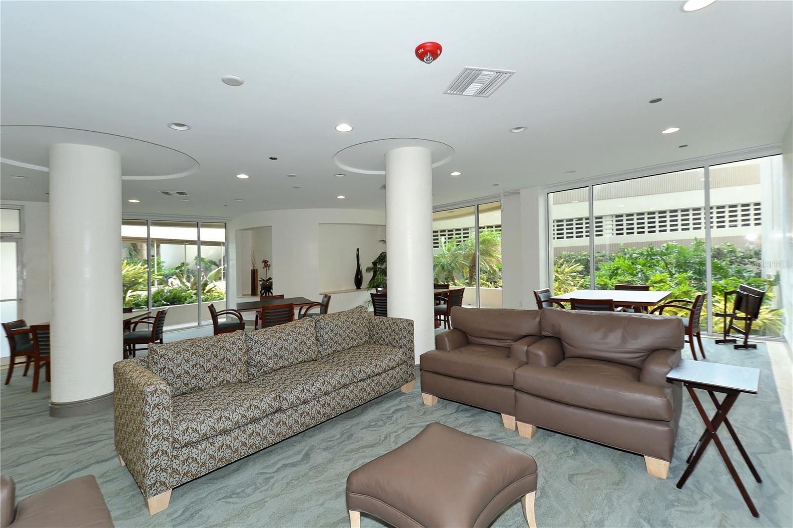 Image 39 of 50 For 775 Longboat Club Road 408