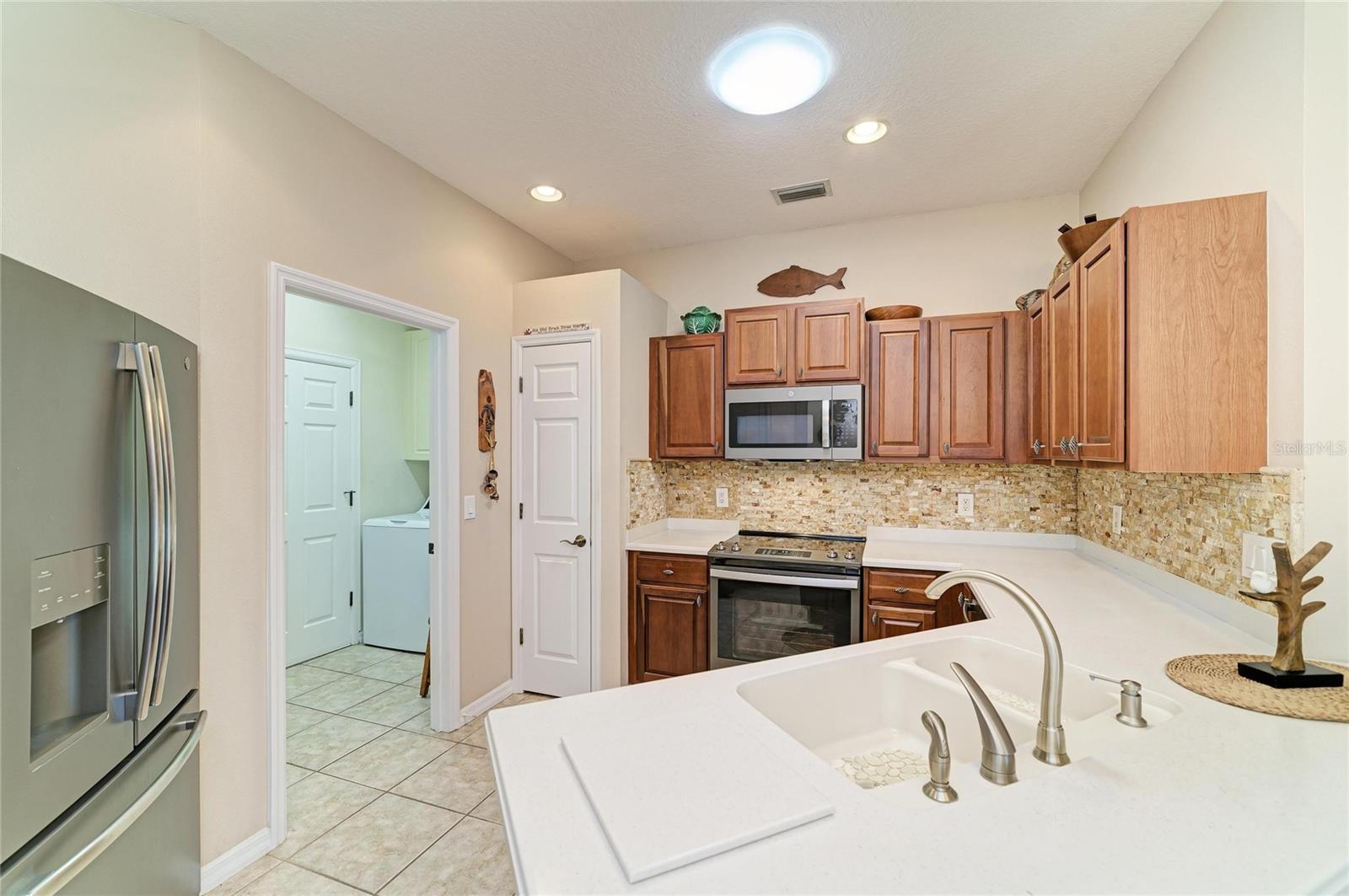 Image 15 of 36 For 4130 70th Street Circle E