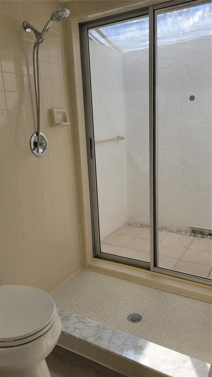 Image 11 of 17 For 5368 Royal Palm Avenue 5368