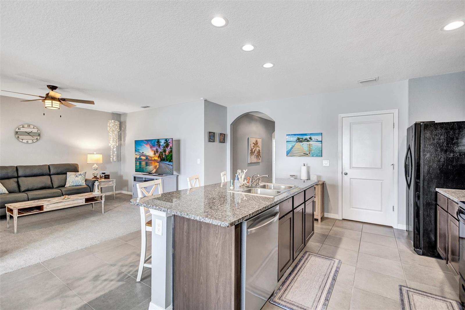 Image 12 of 56 For 14987 Flowing Gold Drive