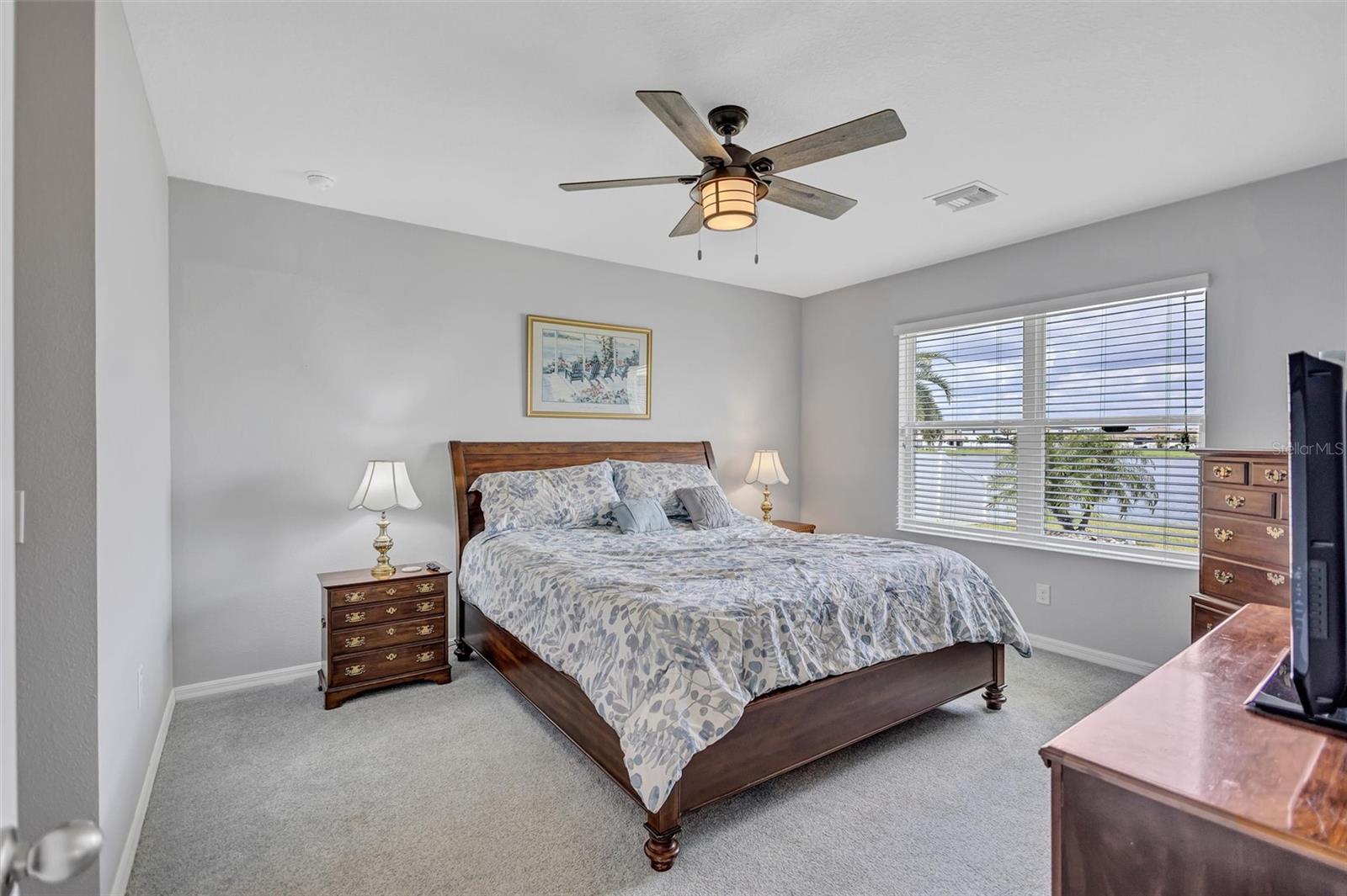 Image 18 of 56 For 14987 Flowing Gold Drive