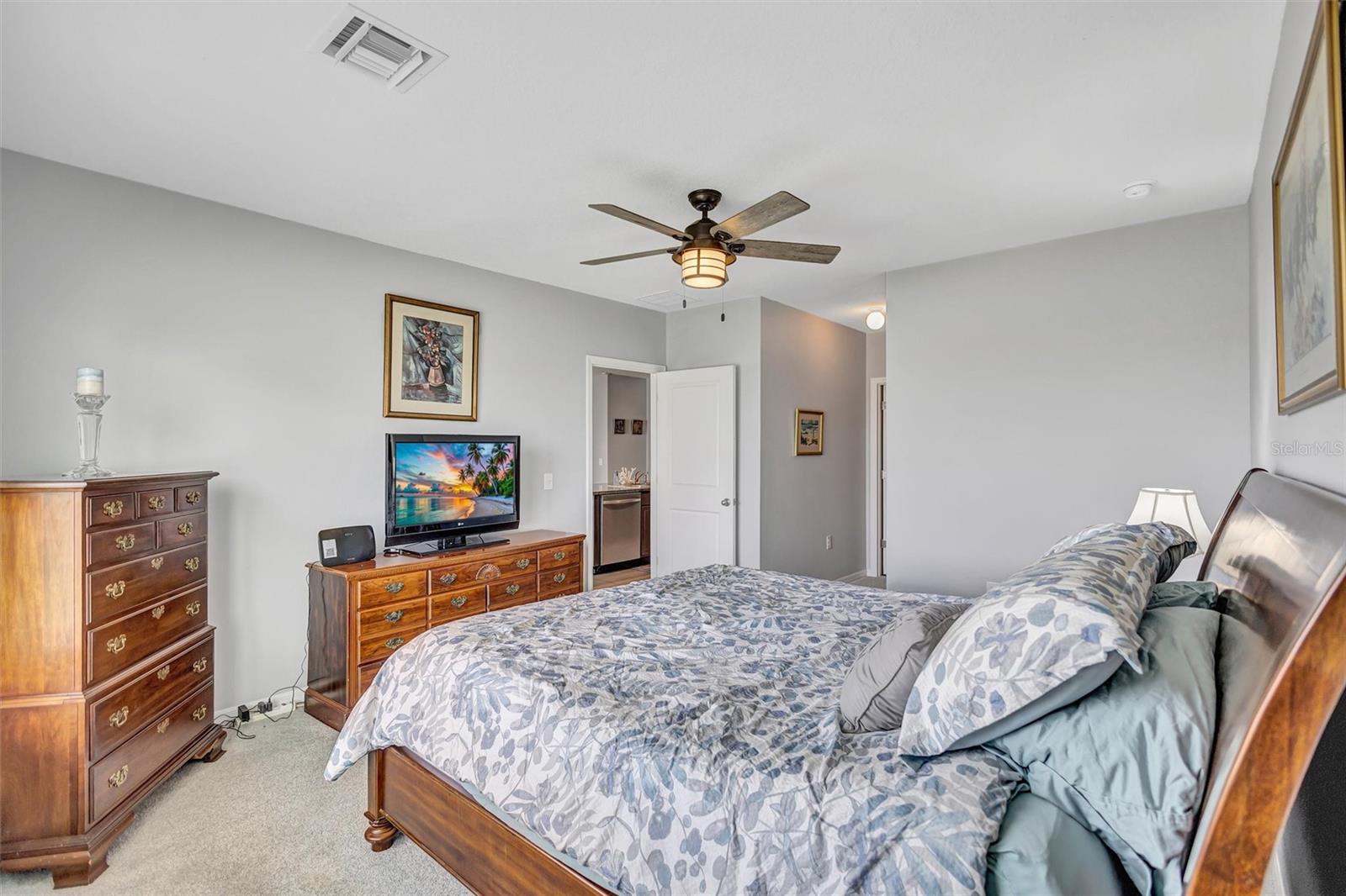 Image 20 of 56 For 14987 Flowing Gold Drive