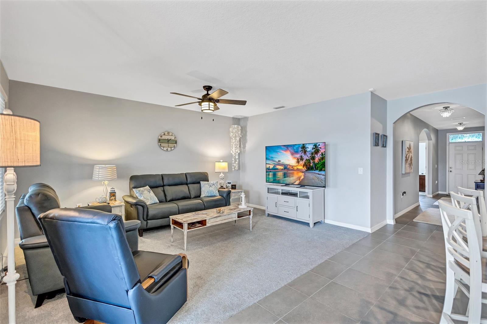 Image 8 of 56 For 14987 Flowing Gold Drive