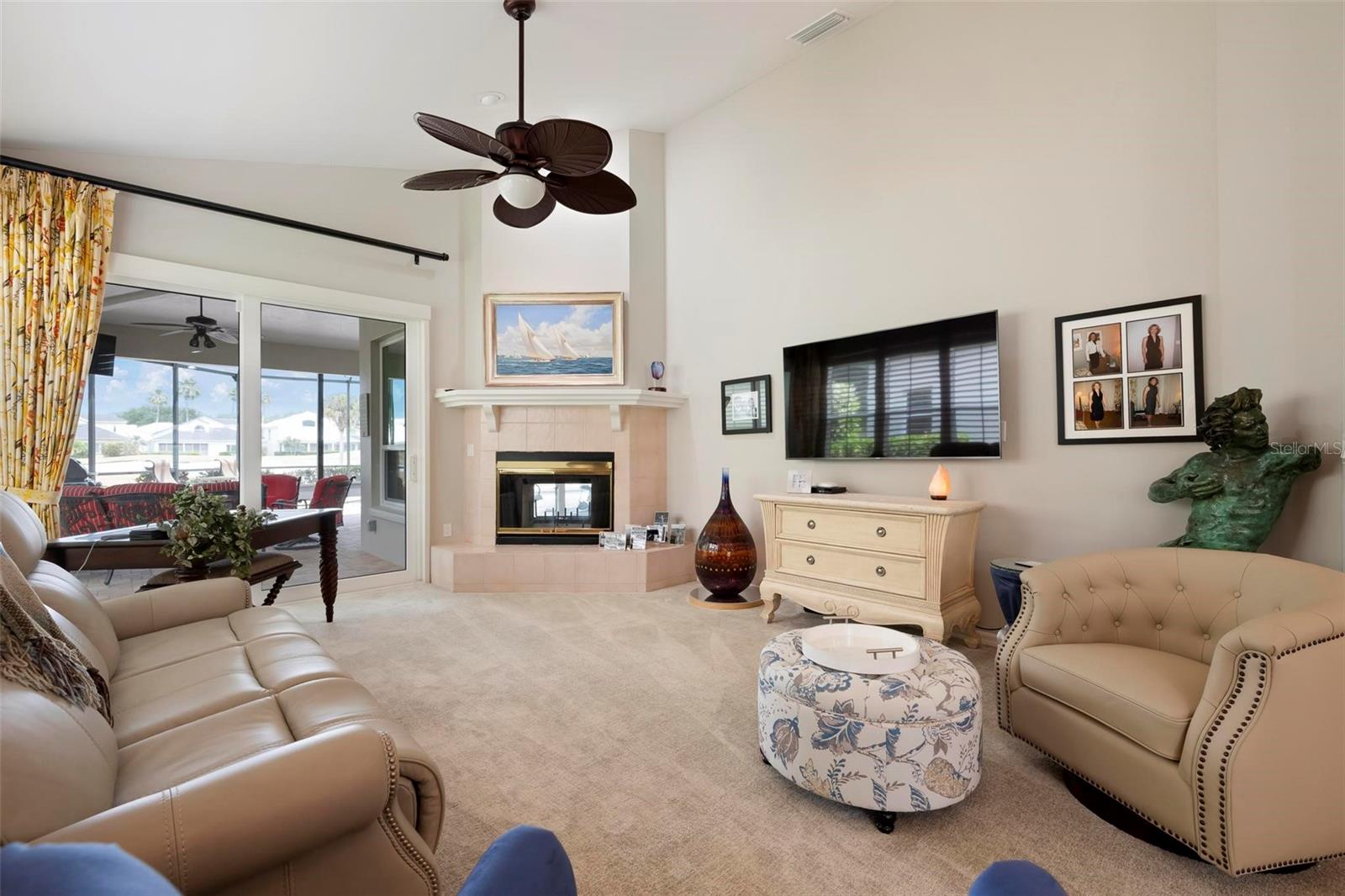 Image 19 of 81 For 7765 Calle Facil