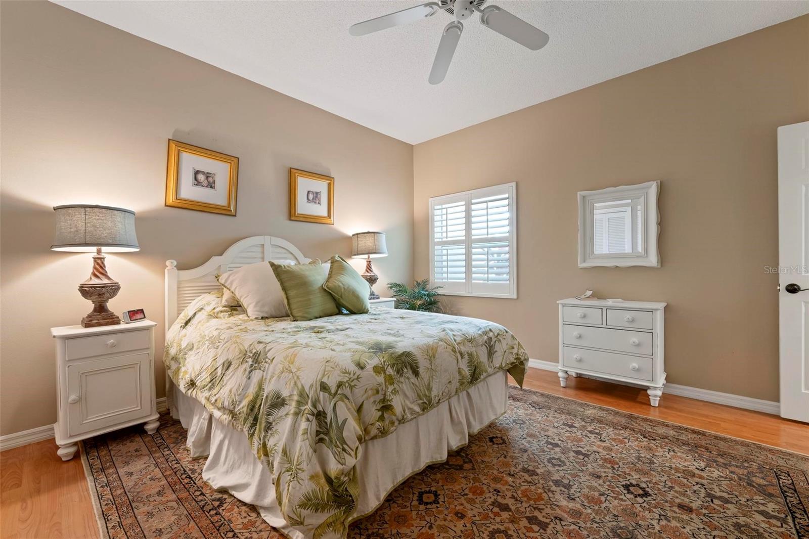 Image 26 of 81 For 7765 Calle Facil