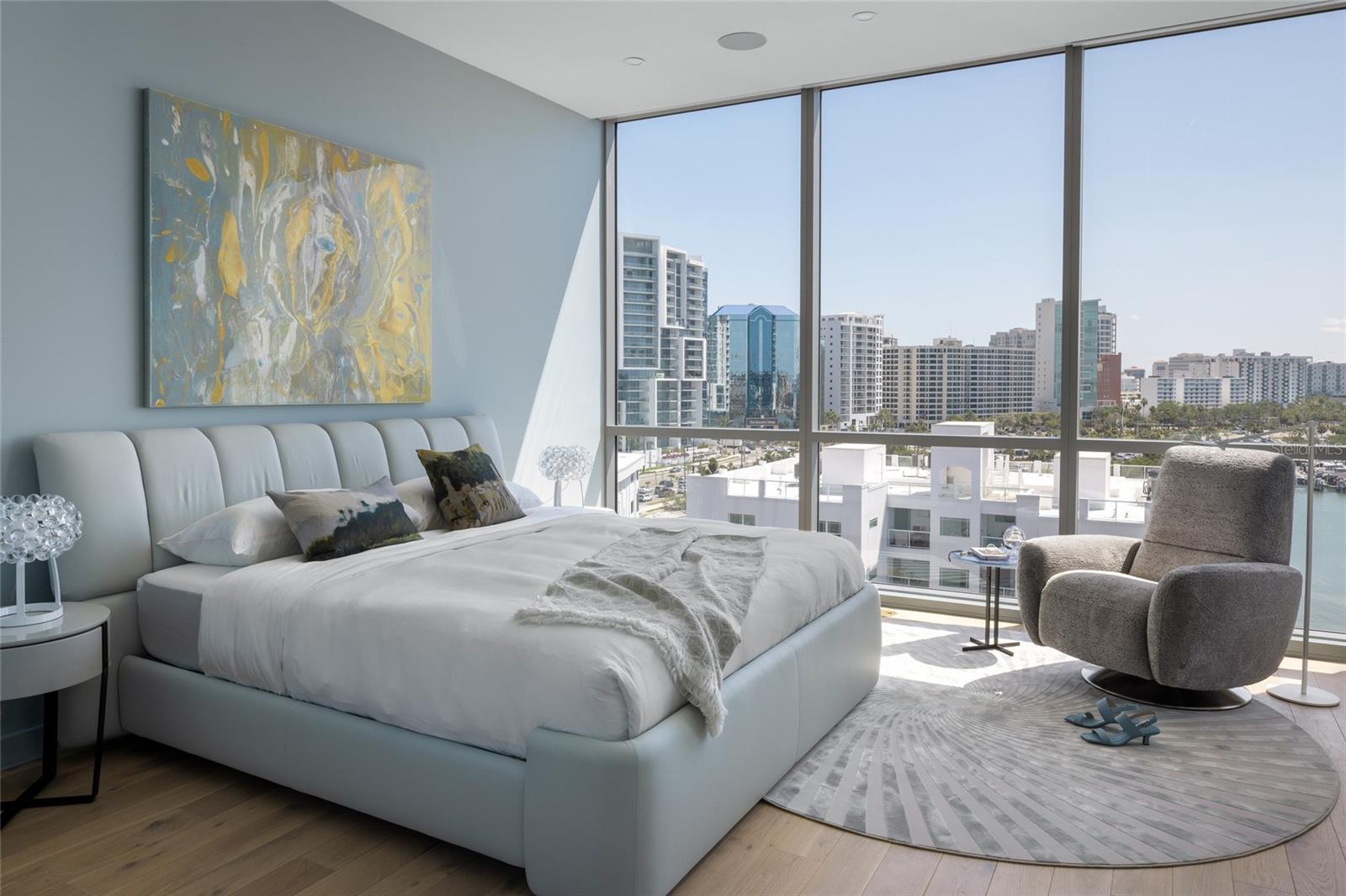 Image 13 of 60 For 111 Golden Gate Point 702