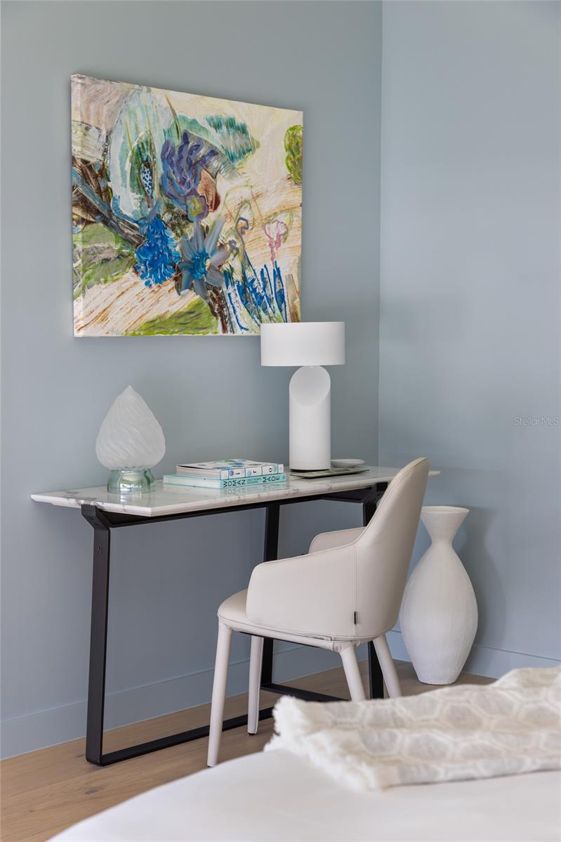 Image 16 of 60 For 111 Golden Gate Point 702