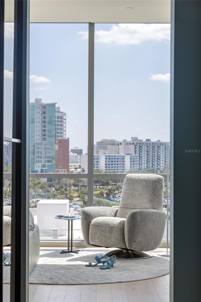 Image 17 of 60 For 111 Golden Gate Point 702