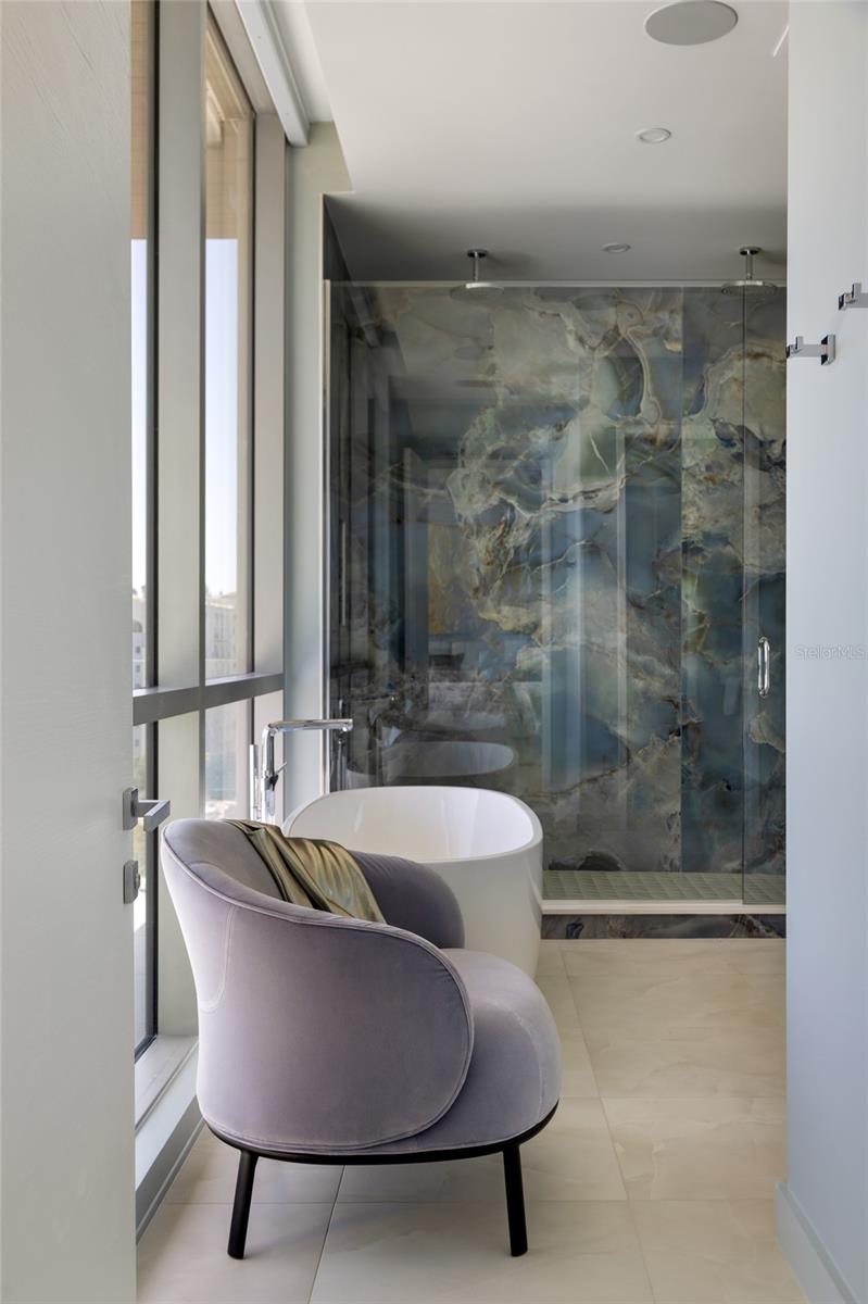 Image 18 of 60 For 111 Golden Gate Point 702