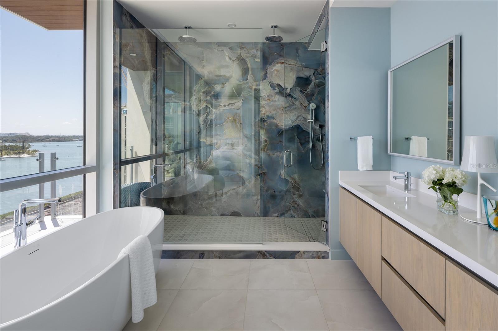 Image 19 of 60 For 111 Golden Gate Point 702