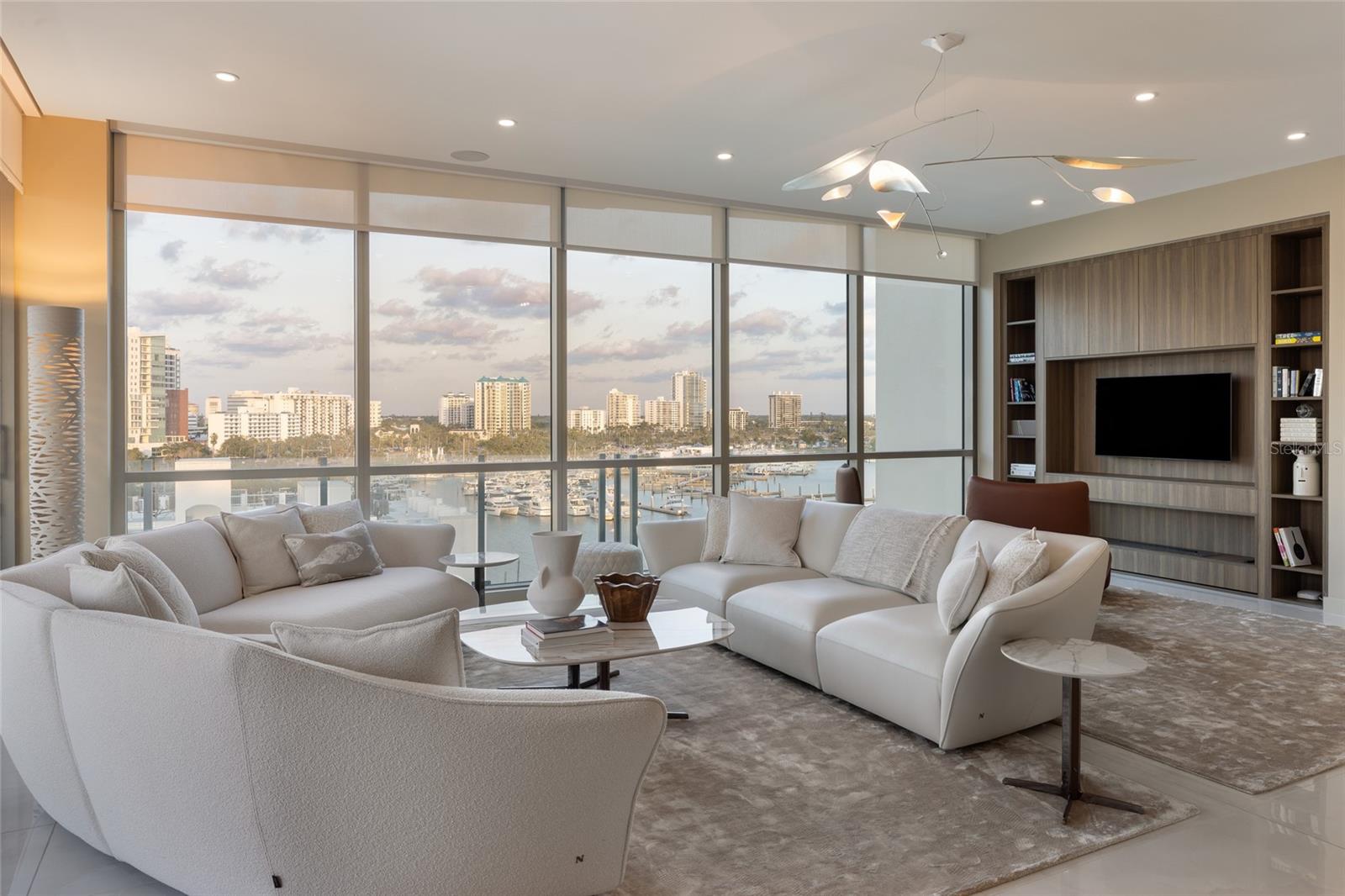 Image 38 of 60 For 111 Golden Gate Point 702