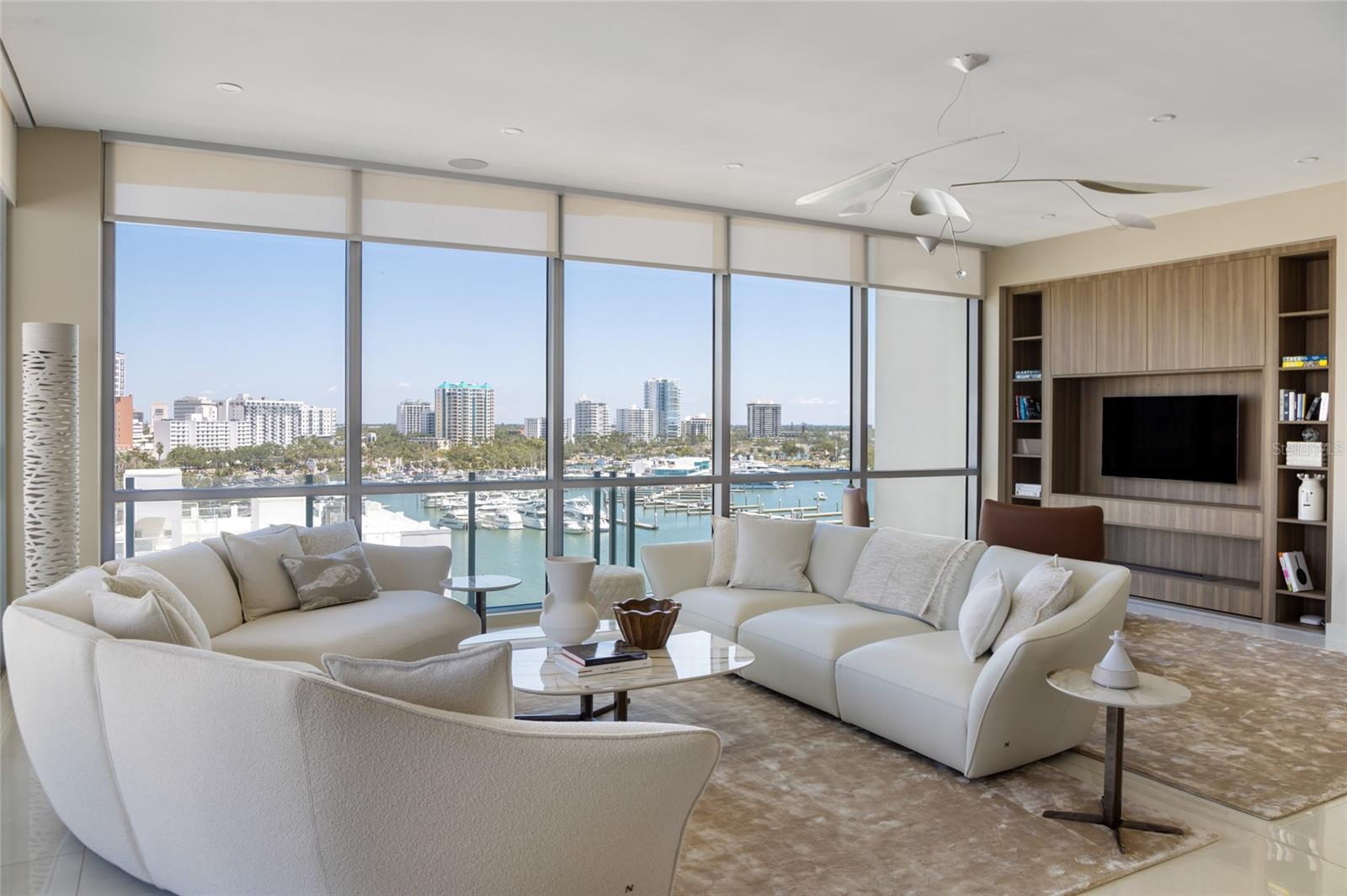 Image 4 of 60 For 111 Golden Gate Point 702