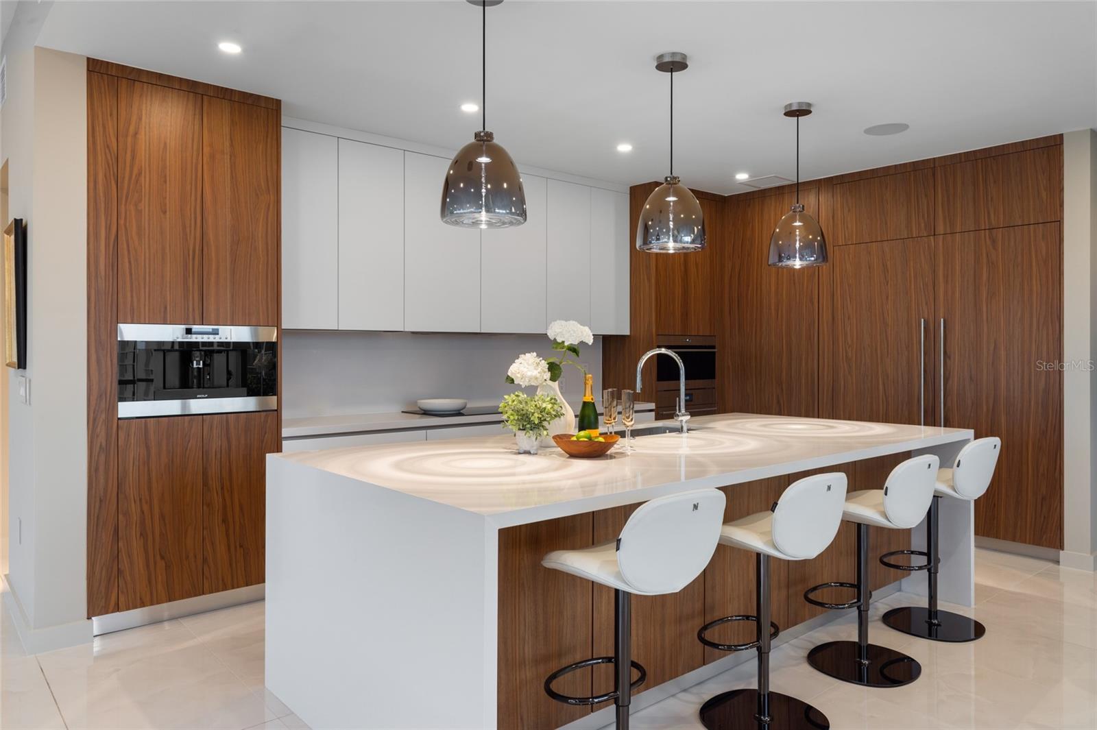 Image 41 of 60 For 111 Golden Gate Point 702