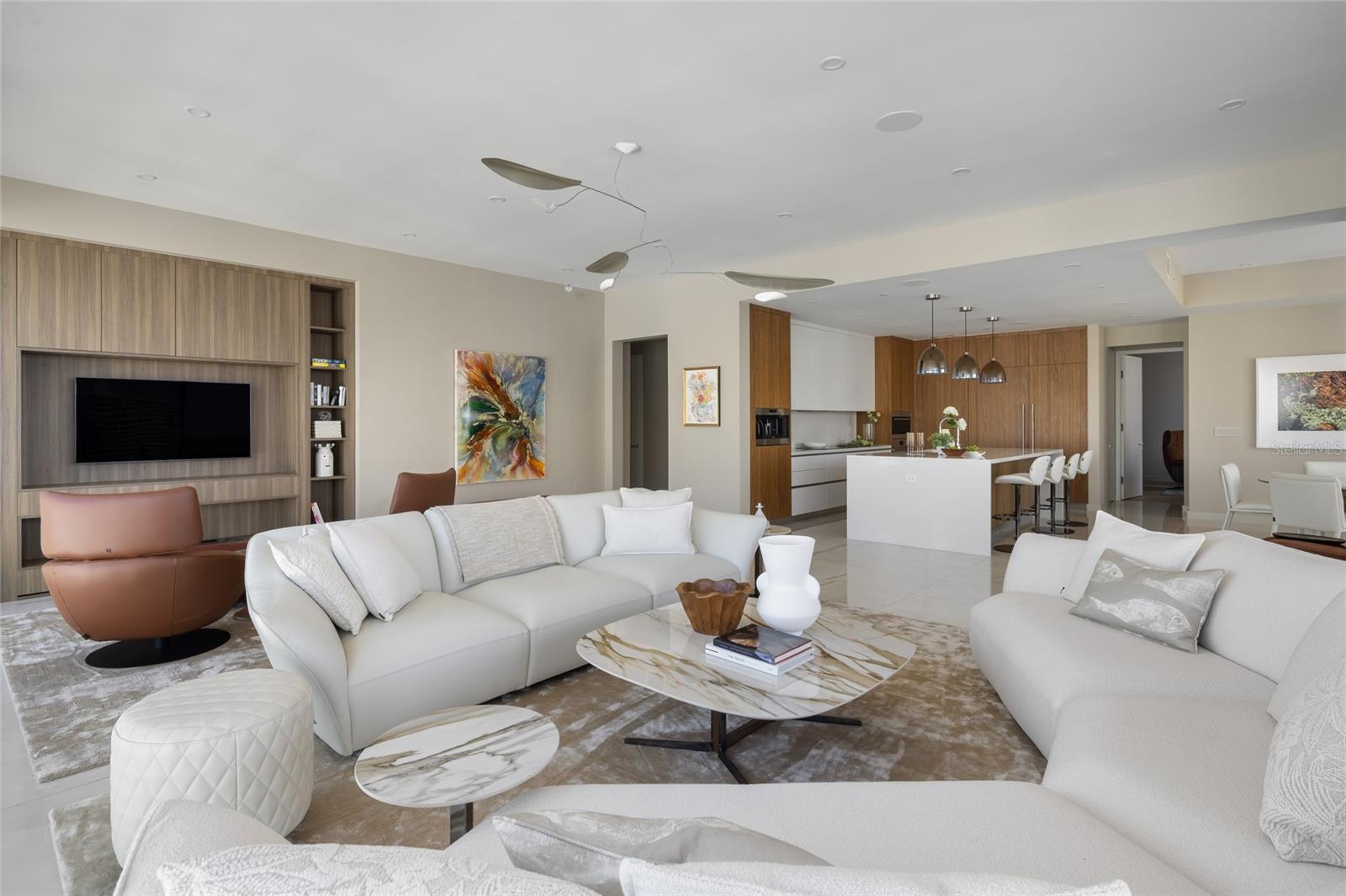 Image 5 of 60 For 111 Golden Gate Point 702