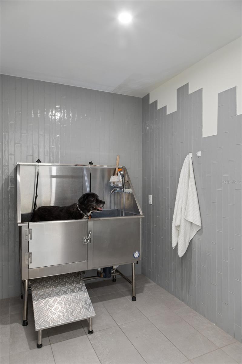 Image 53 of 60 For 111 Golden Gate Point 702