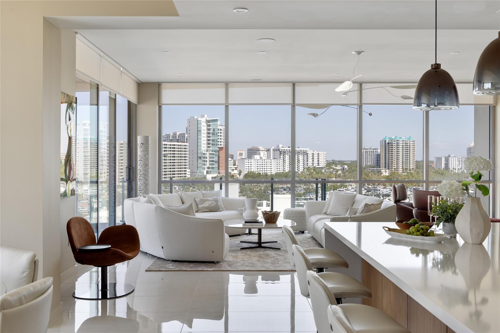 Image 7 of 60 For 111 Golden Gate Point 702